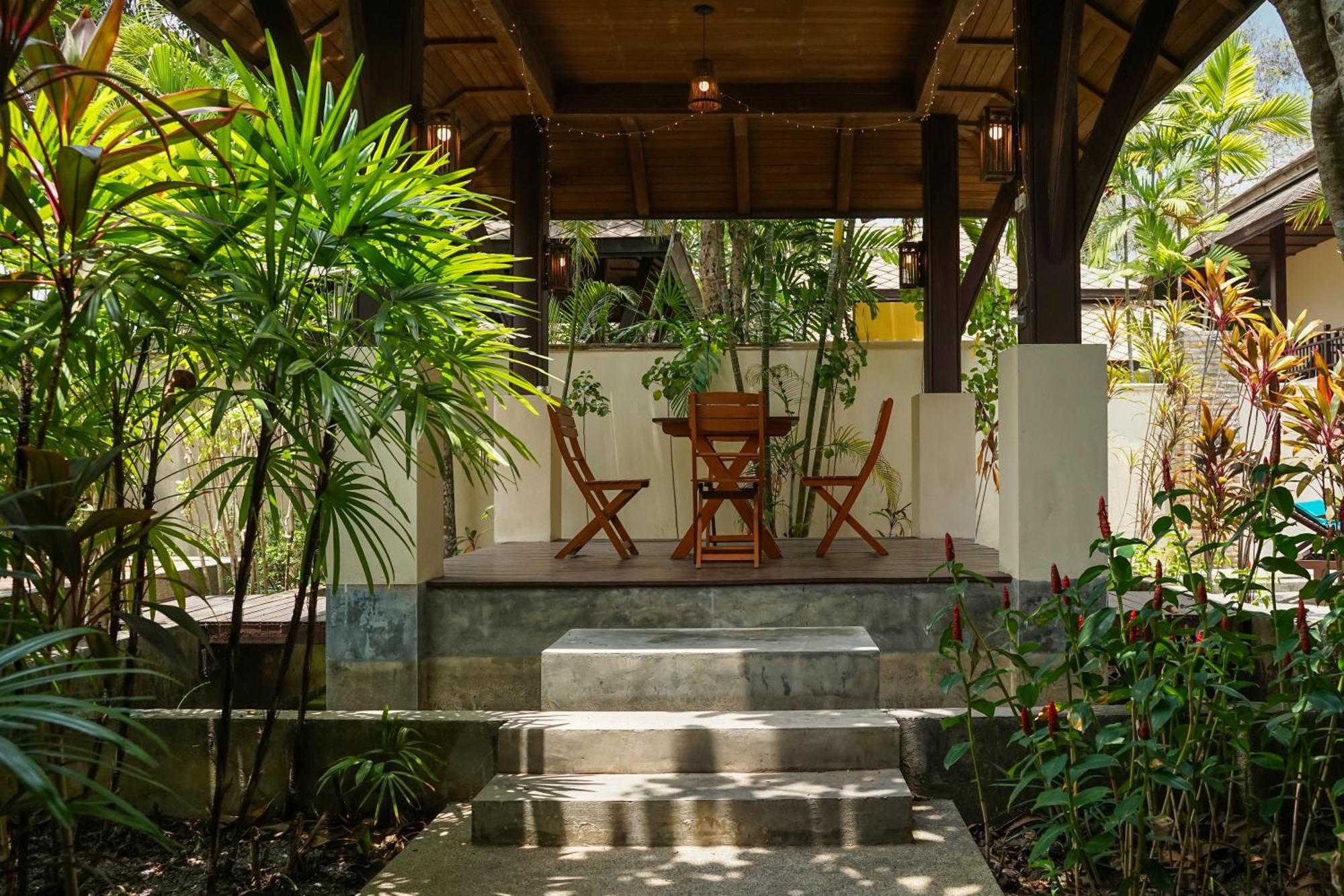 Large 4 Bed Villa Short Walk To Maenam Beach Маенам Экстерьер фото